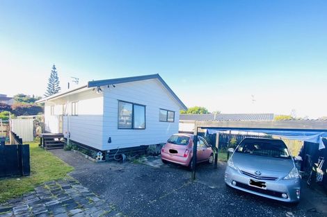 Photo of property in 1/42 Starforth Place, Henderson, Auckland, 0612