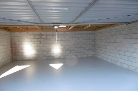 Photo of property in 8 Oakford Close, Riccarton, Christchurch, 8011