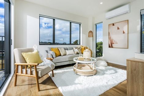 Photo of property in 51c Reynella Drive, Massey, Auckland, 0614