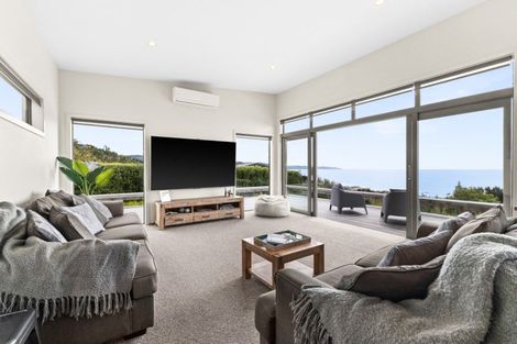 Photo of property in 15 Lightning Ridge View, Waimarama, 4294