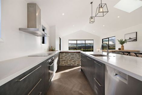 Photo of property in 13 Falconer Rise, Jacks Point, Queenstown, 9371