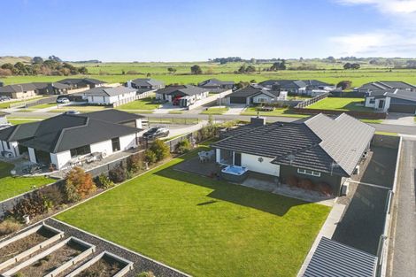 Photo of property in 19 George Street, Bulls, 4818