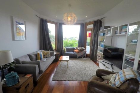 Photo of property in 33 Harland Street, Brooklyn, Wellington, 6021