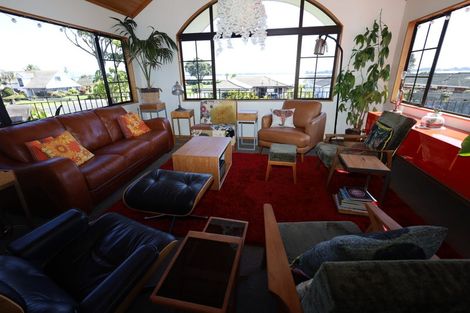 Photo of property in 10 Kiriwai Place, Matua, Tauranga, 3110