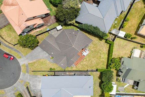 Photo of property in 13 Mangakoea Place, St Andrews, Hamilton, 3200