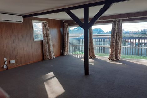 Photo of property in 9 Barrys Road, Glendene, Auckland, 0602