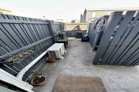 Photo of property in 25 Waenganui Road, Hobsonville, Auckland, 0616