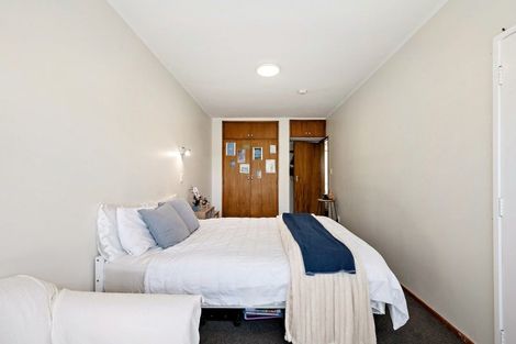 Photo of property in 2/18 Agra Crescent, Khandallah, Wellington, 6035