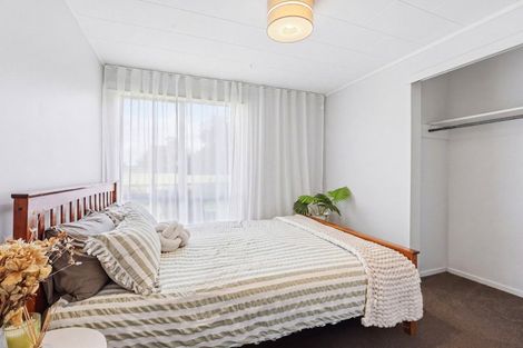 Photo of property in 8 Ash Place, Aramoho, Whanganui, 4500