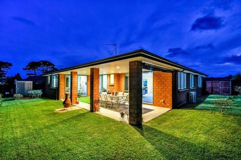 Photo of property in 98 Helenslee Road, Pokeno, 2472