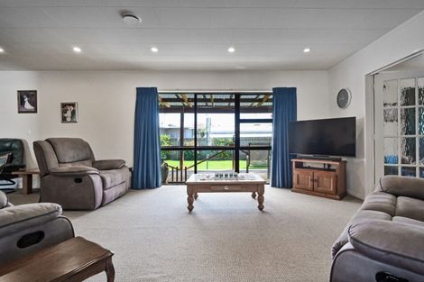 Photo of property in 25 Watson Road, Karamu, Hastings, 4172