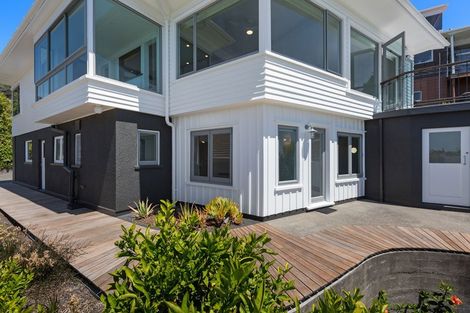 Photo of property in 154 Vivian Street, New Plymouth, 4310
