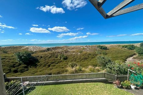 Photo of property in 385b Oceanbeach Road, Mount Maunganui, 3116