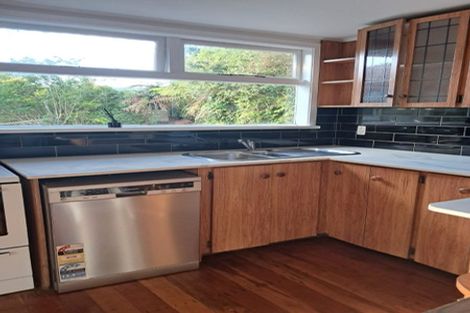 Photo of property in 107 Parkvale Road, Karori, Wellington, 6012