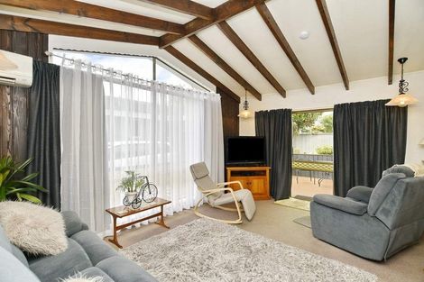 Photo of property in 2a Kinley Street, Rangiora, 7400