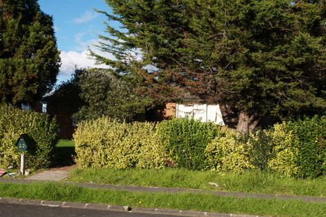 Photo of property in 32 Mayflower Close, Mangere East, Auckland, 2024