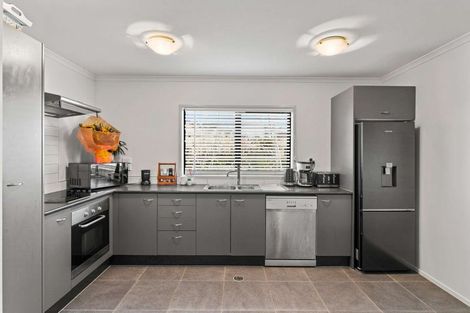 Photo of property in St Claire Village, 75/172 Mcleod Road, Te Atatu South, Auckland, 0610