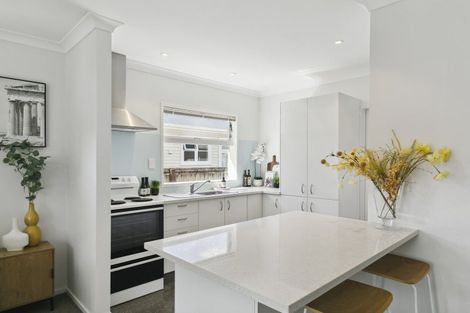 Photo of property in 84f1 Park Road, Miramar, Wellington, 6022