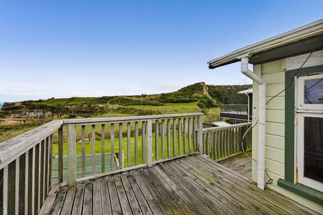 Photo of property in 52 Kawei Road, Ohawe, Hawera, 4671