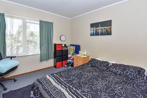 Photo of property in 8 Harrow Place, Manurewa, Auckland, 2102