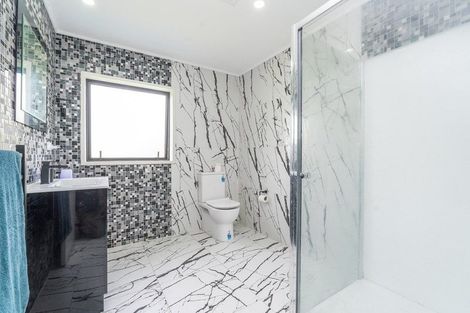 Photo of property in 31 Colombo Road, Waiuku, 2123