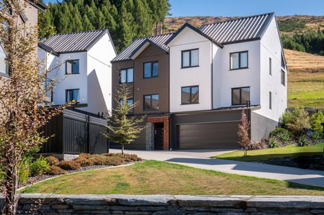 Photo of property in 28/6u George Bullen Lane, Arthurs Point, Queenstown, 9371