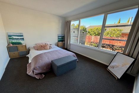 Photo of property in 14 Newbridge Place, Ilam, Christchurch, 8041