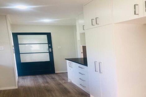 Photo of property in 80 Stottholm Road, Titirangi, Auckland, 0604