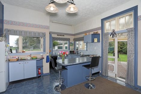 Photo of property in 25 Wanganui Road, Marton, 4710