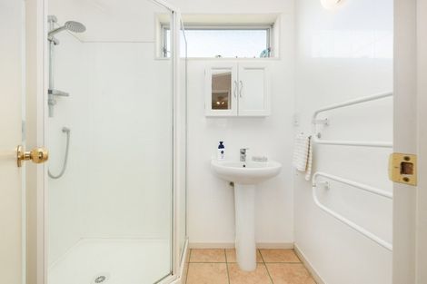 Photo of property in 96b Ngatai Road, Otumoetai, Tauranga, 3110