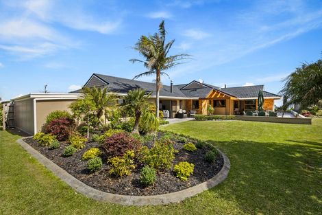 Photo of property in 175 Oaia Road, Muriwai, Waimauku, 0881