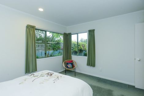 Photo of property in 2/43a O'dowd Road, Taradale, Napier, 4112