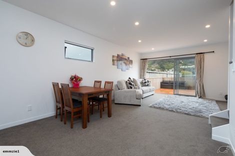 Photo of property in 7u1 Handyside Street, Tawa, Wellington, 5028
