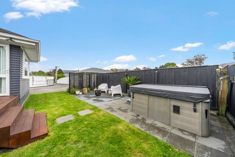 Photo of property in 4a Golders Road, Elderslea, Upper Hutt, 5018