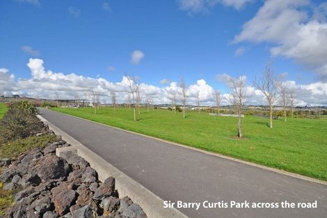 Photo of property in 1/63 Kestev Drive, Flat Bush, Auckland, 2016