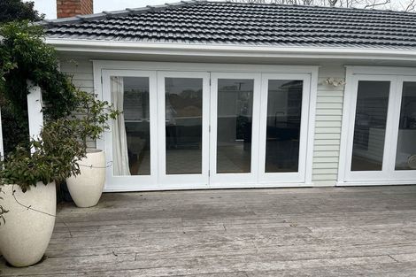 Photo of property in 2/112 Lake Road, Belmont, Auckland, 0622