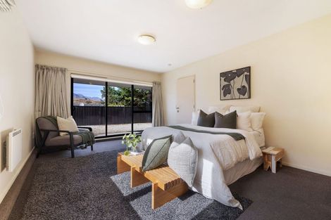 Photo of property in 37 Larch Hill Place, Queenstown, 9300