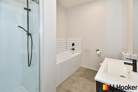 Photo of property in 16 Puriri Road, Pukekohe, 2120