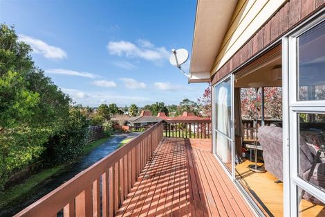 Photo of property in 11 Pamela Place, New Lynn, Auckland, 0600