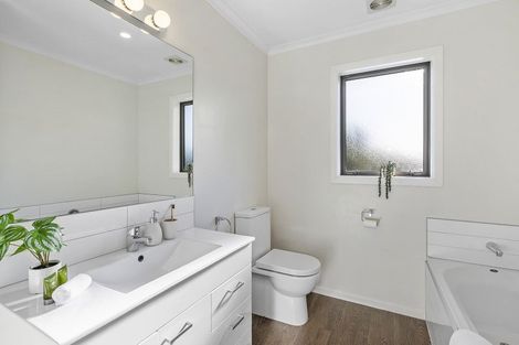 Photo of property in 21 Mascot Street, Tawa, Wellington, 5028