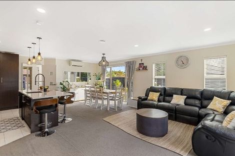 Photo of property in 15 Little Oaks Drive, Yaldhurst, Christchurch, 8042
