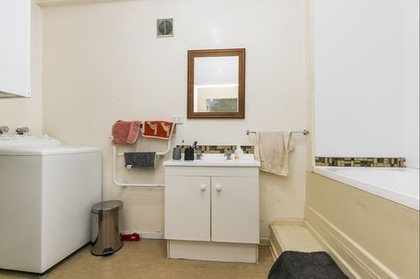 Photo of property in 17/246u Taranaki Street, Mount Cook, Wellington, 6011