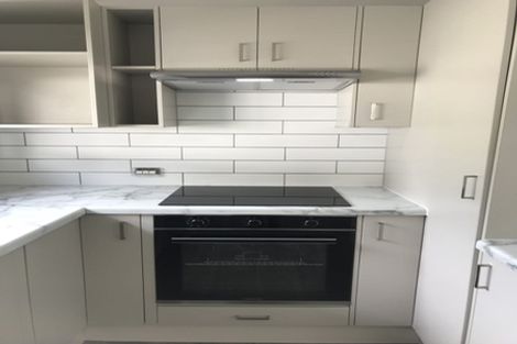 Photo of property in 119 Lynn Road, Bayview, Auckland, 0629