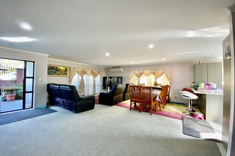 Photo of property in 35a Landon Avenue, Mangere East, Auckland, 2024