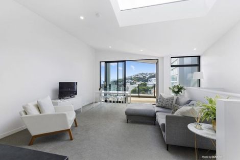 Photo of property in 18u3 Oriental Terrace, Oriental Bay, Wellington, 6011