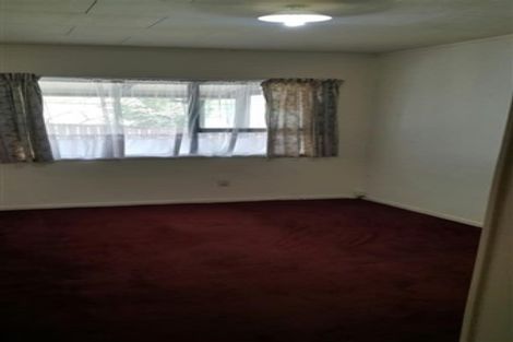 Photo of property in 14 Mile Place, Henderson, Auckland, 0612