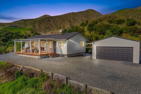 Photo of property in 1441 Marokopa Road, Marokopa, Te Kuiti, 3988