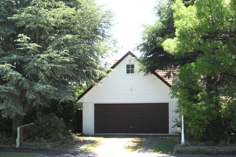 Photo of property in 10 Dunrobin Place, Avonhead, Christchurch, 8042