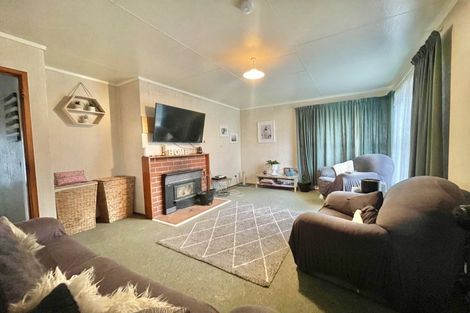 Photo of property in 19 Kent Street, Tokoroa, 3420