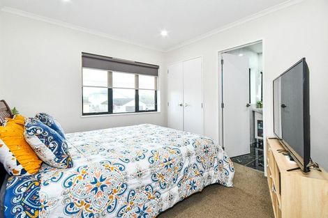 Photo of property in 76 Carruth Road, Papatoetoe, Auckland, 2025